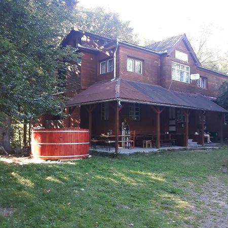 Szurdok Panzio Hotel BaileTusnad Exterior photo